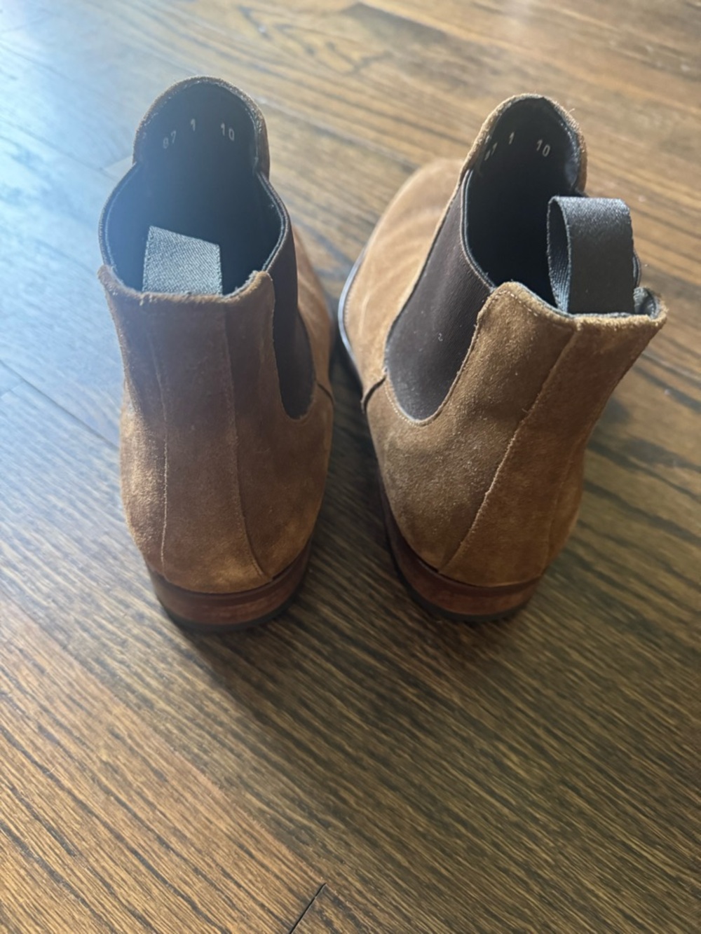 To Boot Suede Chelsea Boots in Brown- Like New - Picture 4 of 6